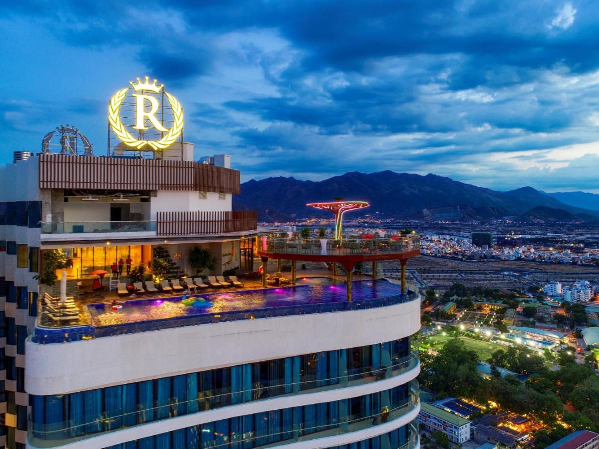 Regalia Gold Hotel Nha Trang Exterior photo