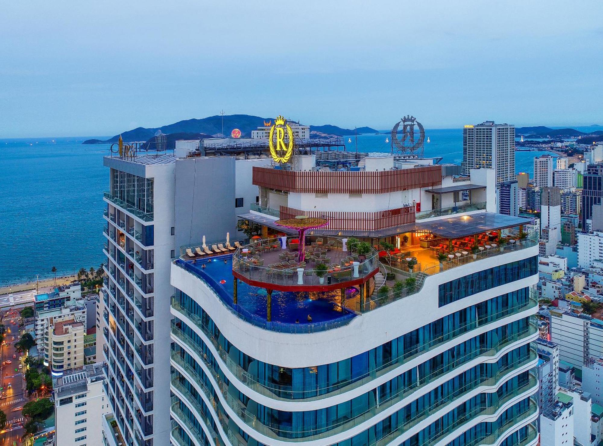 Regalia Gold Hotel Nha Trang Exterior photo